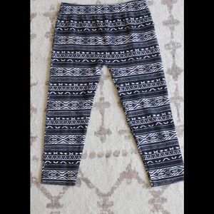 Black and White Girls Poof Leggings